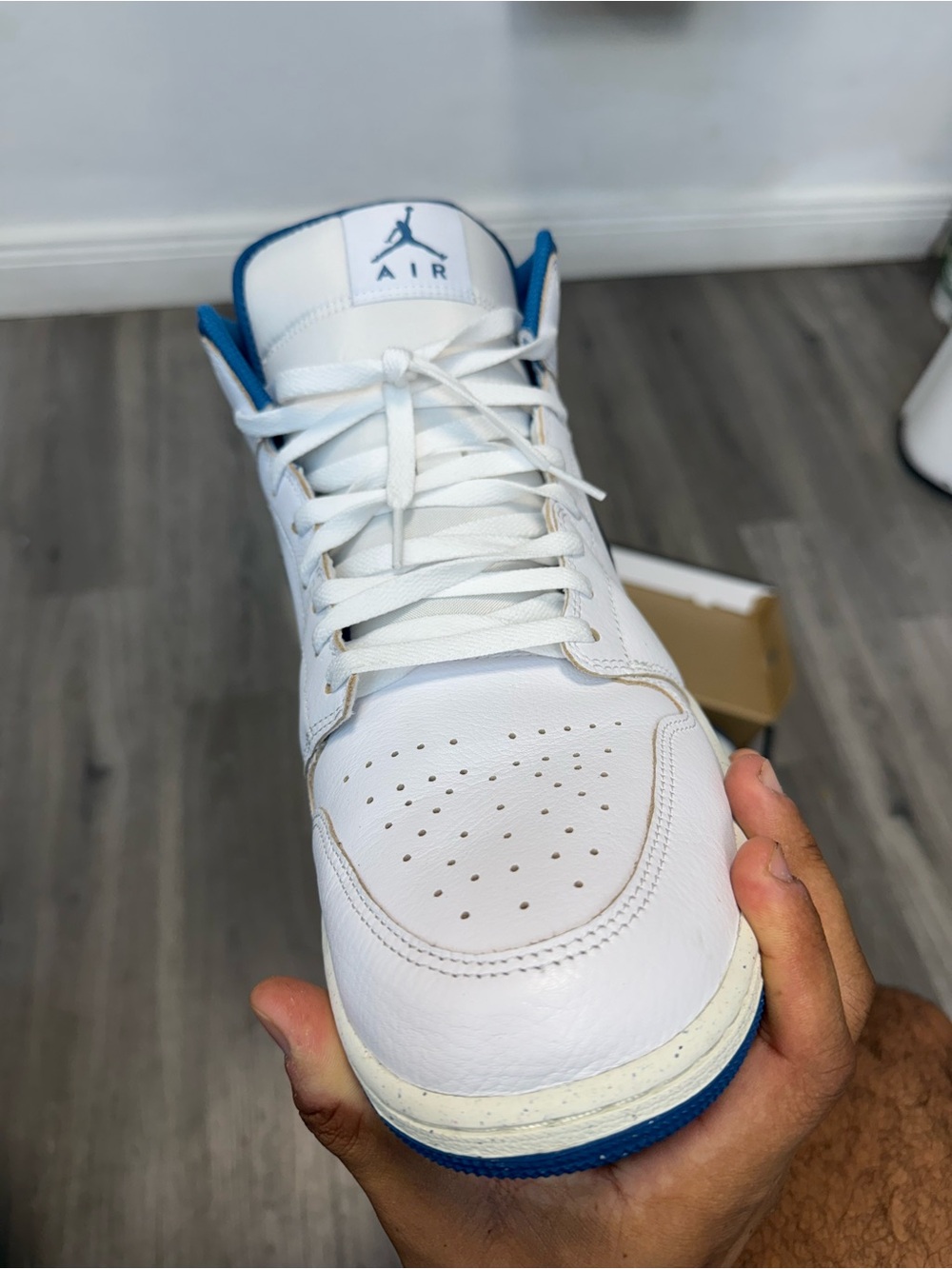Jordan Men’s Mid Sneakers White and Blue image 2